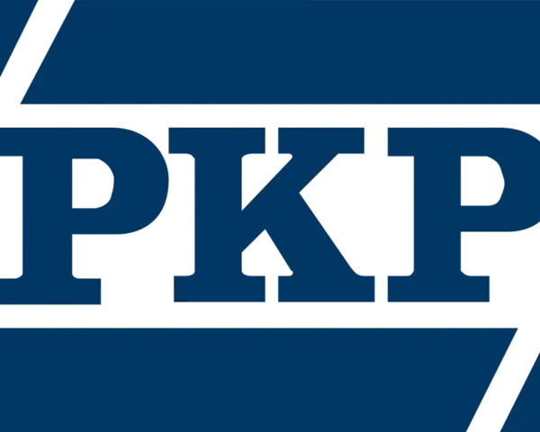Logo PKP. Jak sprawdzić fundusz własności pracowniczej PKP?