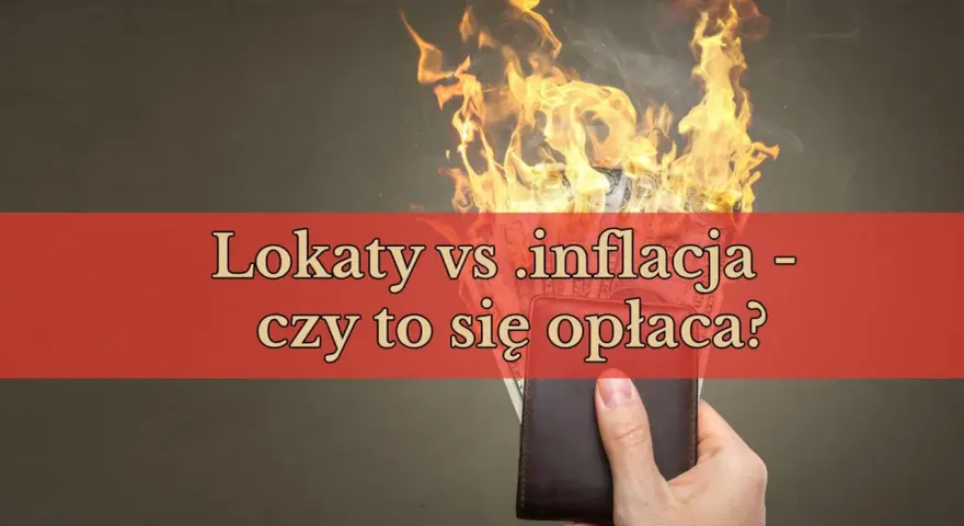 Dłoń trzyma portfel, z którego wydobywają się płomienie i banknoty.