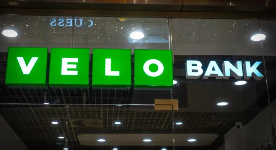 Logo banku Velo Bank. Czy lokaty w Getin Banku są bezpieczne? To pytanie nurtuje wielu klientów.